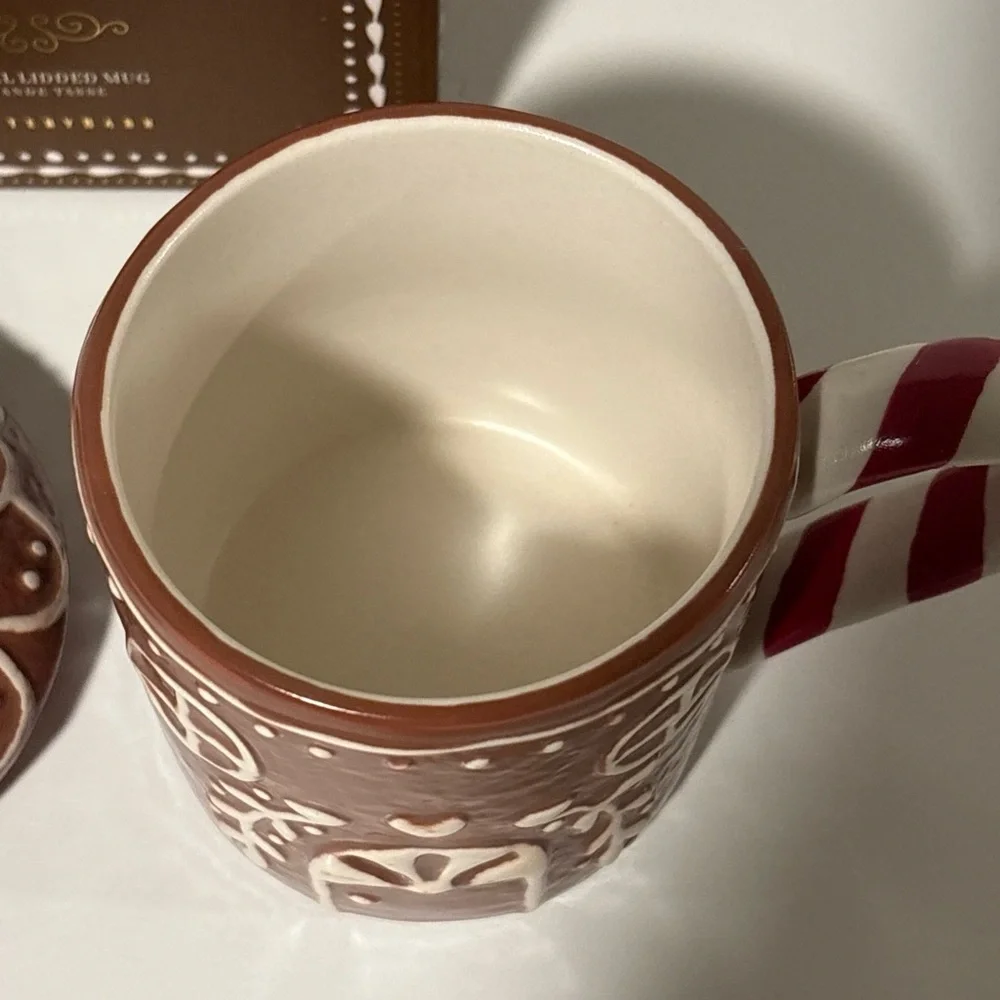 Pottery Barn Gingerbread House Figural Lidded Mug
